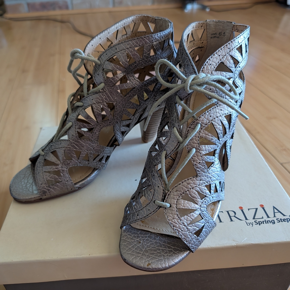 Report Women's Metallic Lace-Up Cutout Heels